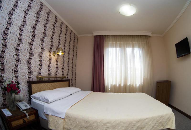 Olympos Hotel Komotiní Bilik gambar